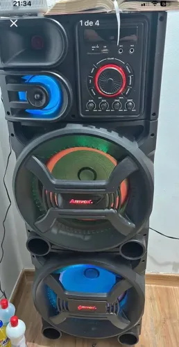Vendo caixa de som residencial com Bluetooth e USB 1.400 rms