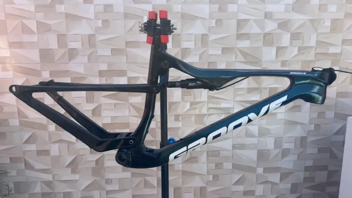 Quandro Groove tamanho L+ shock rockshox sid uiltimate