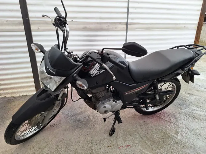 Moto Honda Fan 2018