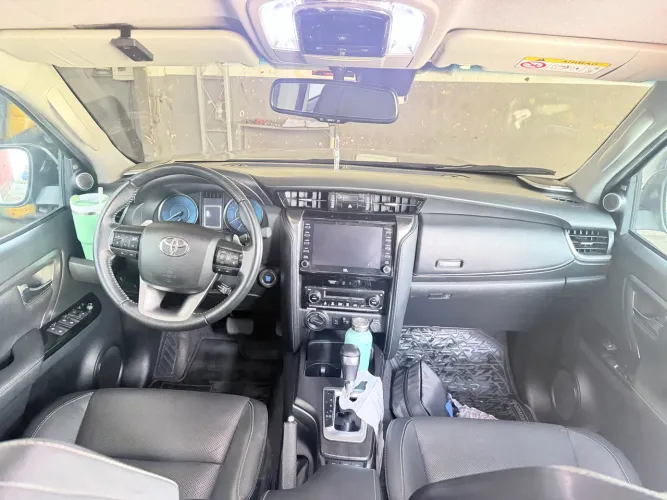 Toyota Hilux SW4 SRX 4X4 2.8 TDI 16V Dies. Aut. 2021