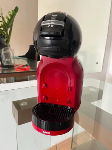 Cafeteira Nescafé Dolce Gusto 110