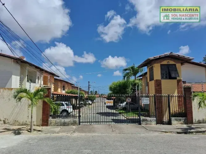 Apartamento com 2 dormitórios para alugar, 56 m² por R$ 1.578,66/mês - Curió - Fortaleza/C