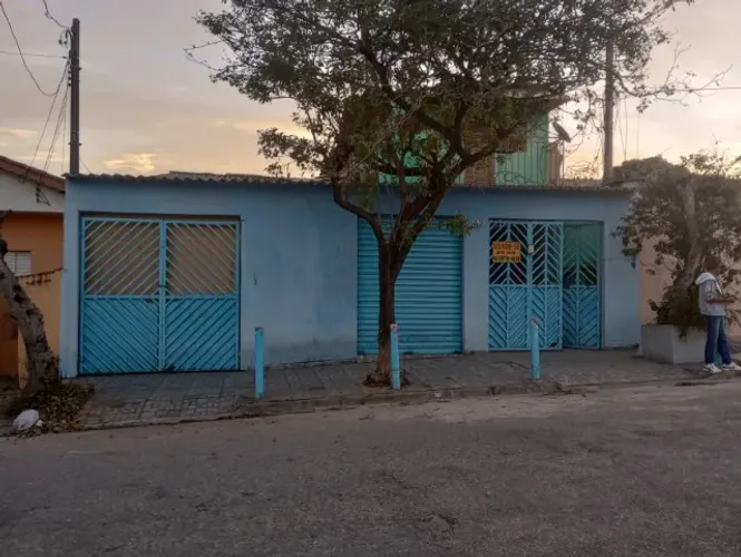 Casa com 3 Moradias no Mesmo Terreno | 250 m² | Ideal para Investidor | ZN-Sorocaba