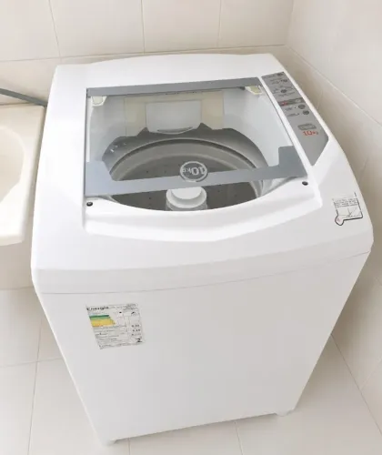MÁQUINA DE LAVAR ROUPAS BRASTEMP. 10 K.