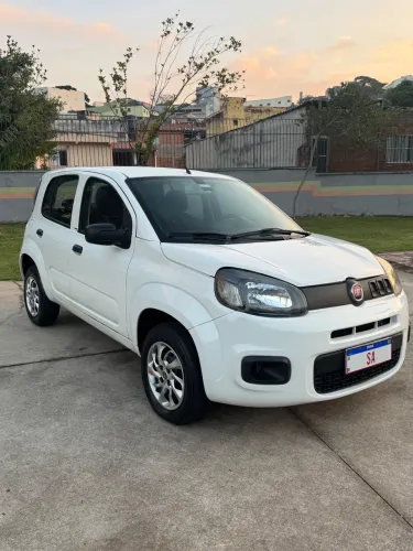 Fiat Uno Attractive 1.0 Flex 6V 5P 2016