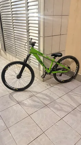 Vendo bicicleta GTA com nota fiscal