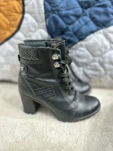 Bota Dakota nunca usada