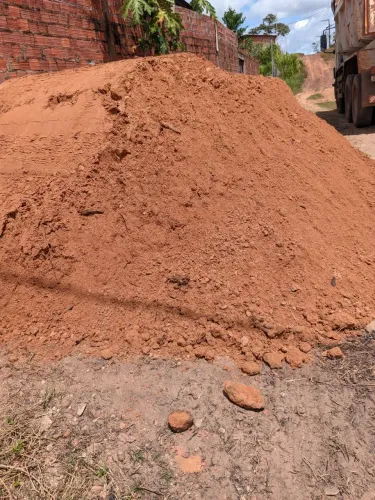 Carrada barro, arenoso e piçarra 12mts