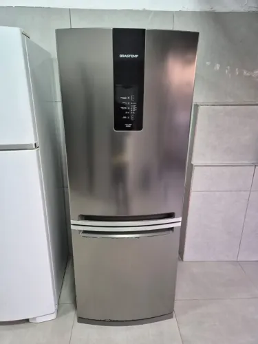 Geladeira Brastemp inversa inox