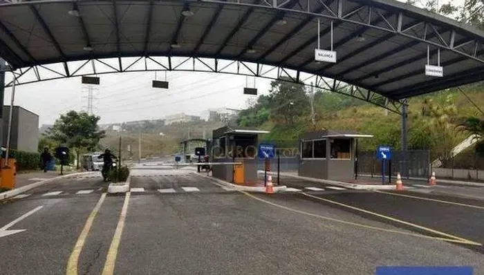Terreno com 5.500m²
