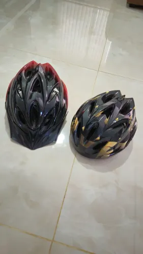 Kit 2 Capacetes de Bicicleta - TSW + KAVE | Ótimo Estado