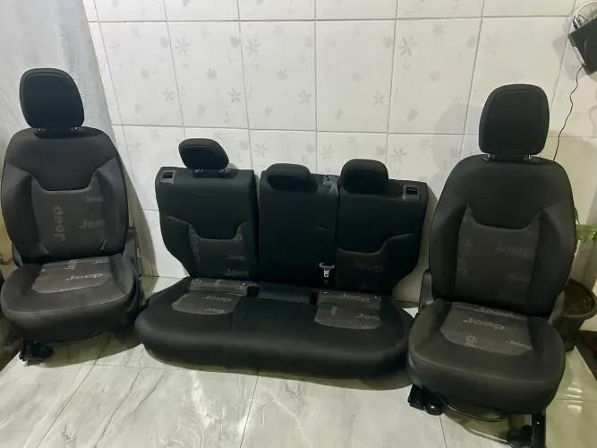 Jogo de Bancos Jeep Renegade 2016 PERFEITOS