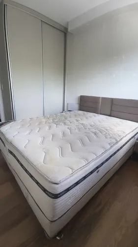Cama box Queen
