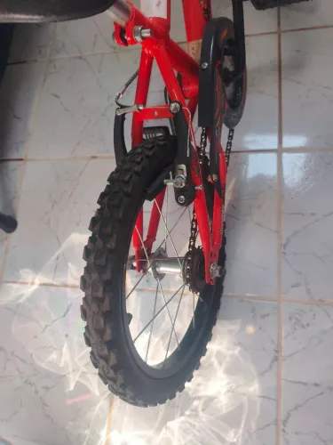 Bicicleta aro 16 modelo hot junior