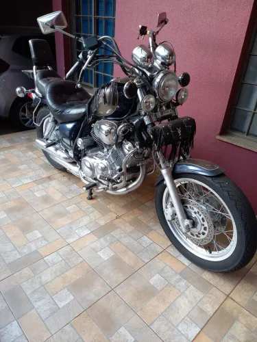 Virago 1100 cilindradas