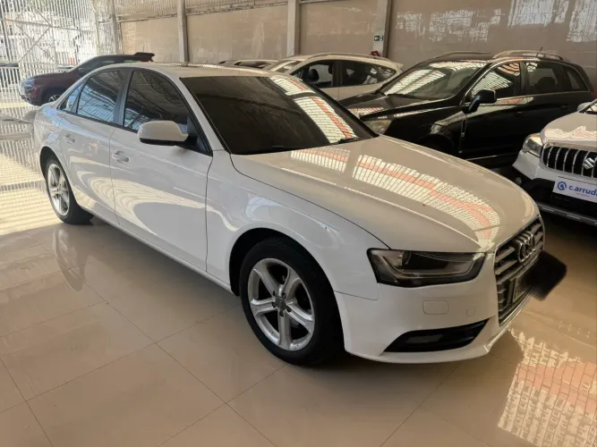 Audi A4 2.0 16V TFSI 183/180cv Multitronic 2014