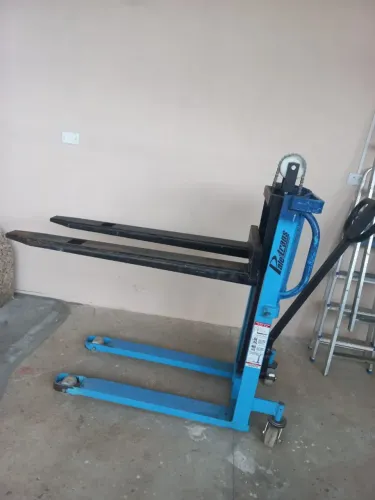 Paleteira 500kg