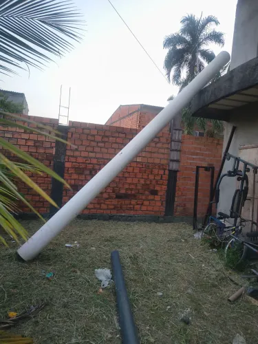 Vende-se um tubo de esgoto de 600 mm