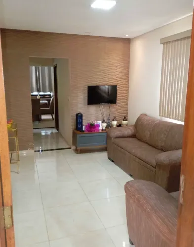 Vende-se no Castanheira (D)