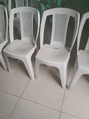 Ponto comercial igreja,bairro Santa Mônica Guarapari  frente 5.20 fundos 9,80 MT 2 banheir