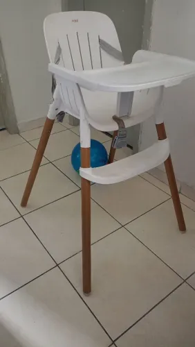 Cadeira de alimentação 