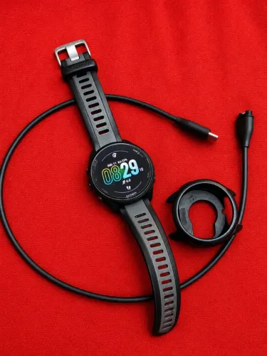 Garmin Forerunner 165 music