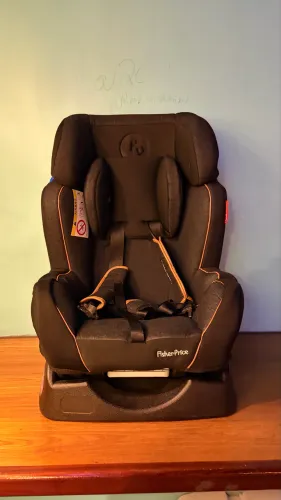 cadeirinha de bebê da marca FisherPrice