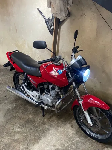 Titan 150
