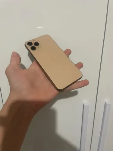 iPhone 11 Pro 256GB Dourado - Face ID e Botão Lateral com Defeito