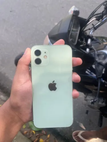 iPhone 12