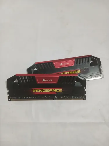 Memoria Ram Corsair Vengeance 8gb 2400mhz DDR3