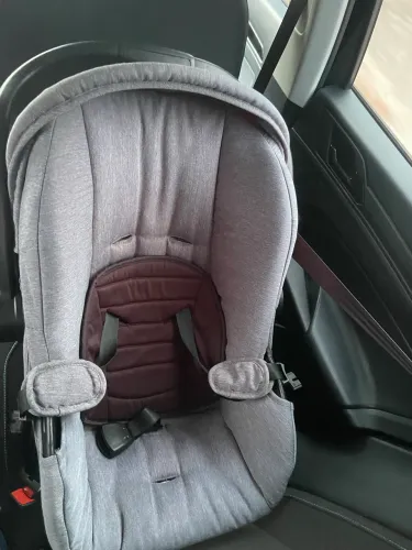 Bebê conforto infanti com base isofix