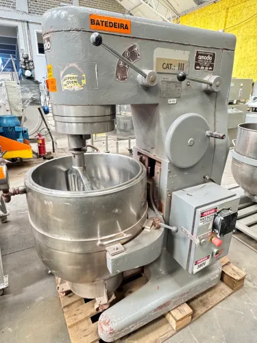 Batedeira Amadio 150 Llts