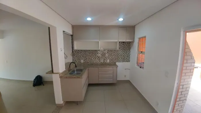 Casa para alugar em Sumaré, Parque Villa Flores, com 2 quartos, com 70 m², Villa Flora