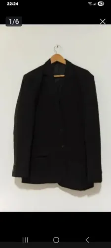 Paletó preto tam 50 semi novo