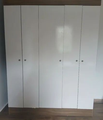 GUARDA-ROUPA 5 PORTAS