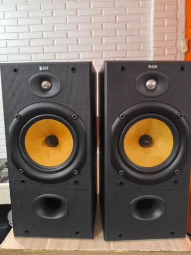 Caixas B&W DM-602 S2