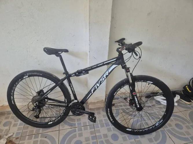 Bicicleta aro 29 toda gts