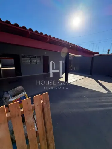 ENTRADA ZERO E DOCUMENTAÇÃO GRÁTIS! CASA EM LOTE INTEIRO NO RESIDENCIAL BANDEIRAS EM GUAPÓ