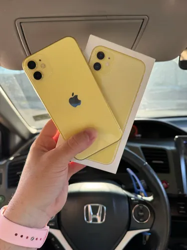 iPhone 11 128GB Amarelo // Saúde 90% || Caixa,Manuais,Carregador
