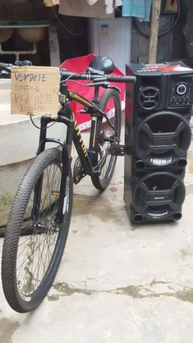 Vendo caixa de som mas bicicleta semi nova