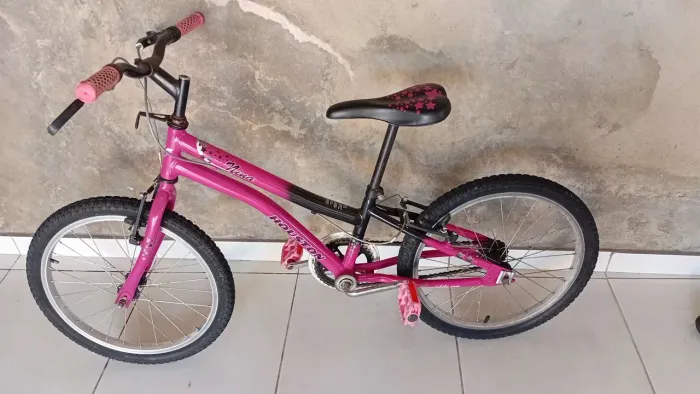 VENDE-SE BICICLETA INFANTIL 