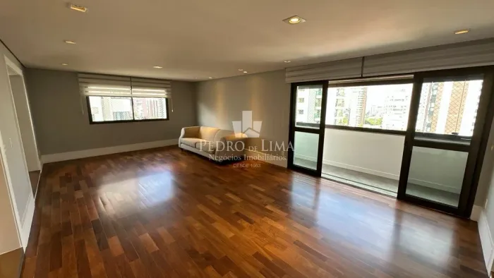 Apartamento no Anália Franco. Condomínio Bahamas, 4 quartos 2 suítes, 4 vagas, área útil 2