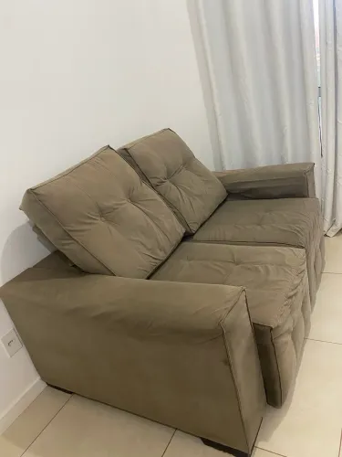 Sofá retrátil