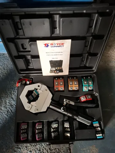 Clipadeira hidráulica portátil Royce Connect 500.310 (Ar-condicionado automotivo) Completa