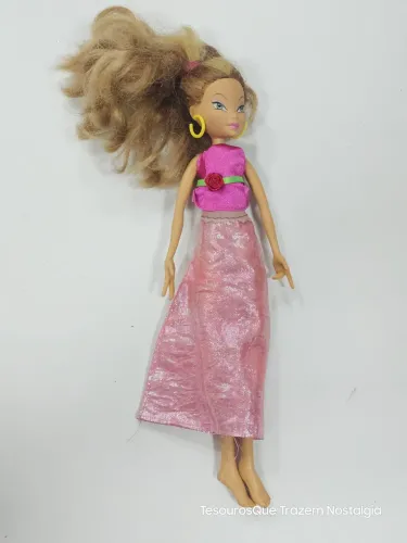 Boneca Flora Clube das Winx Dance Night Rainbow Mattel 2004 (Leia a Descrição)