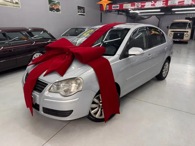 Volkswagen Polo Sedan 1.6 MI Total Flex 8V 4P 2010
