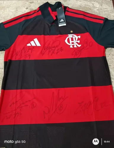 Camisa Oficial do Flamengo 2026 Autografada