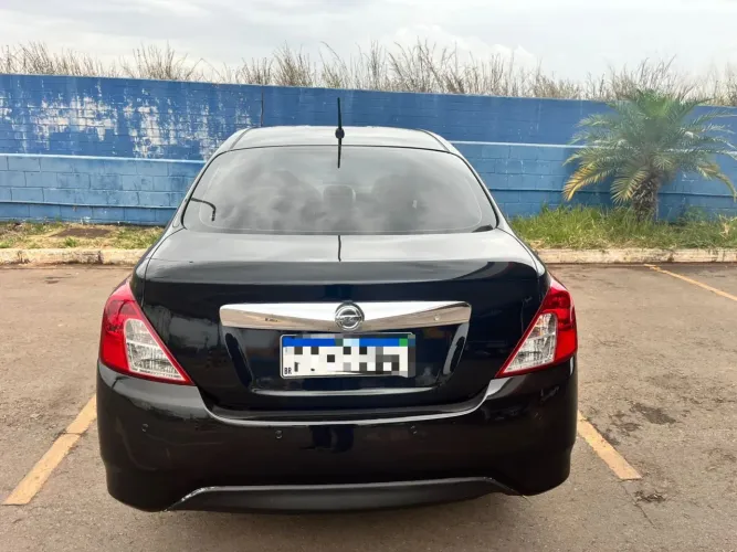 Nissan Versa Unique 1.6 16V Flex 4P Mec. 2016