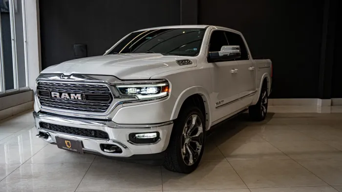 Ram 1500 Limited 5.7 CD 4X4 Aut. 2023